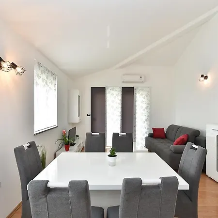 Dom wakacyjny House Marijana 2115