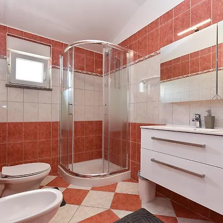 Nyaraló House Marijana 2115 Galižana
