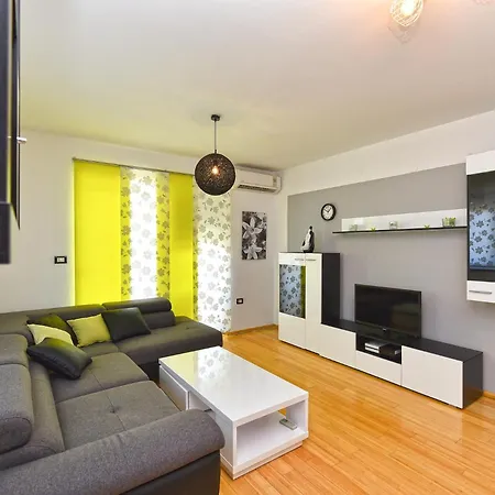 House Marijana 2115 Nyaraló Galižana