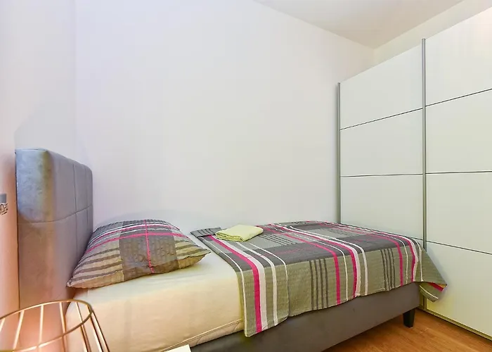 House Marijana 2115 Semesterbostad